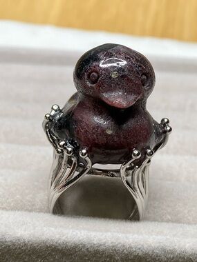 Unique Carved Duck Cocktail Ring in Black and Deep Burgundy
